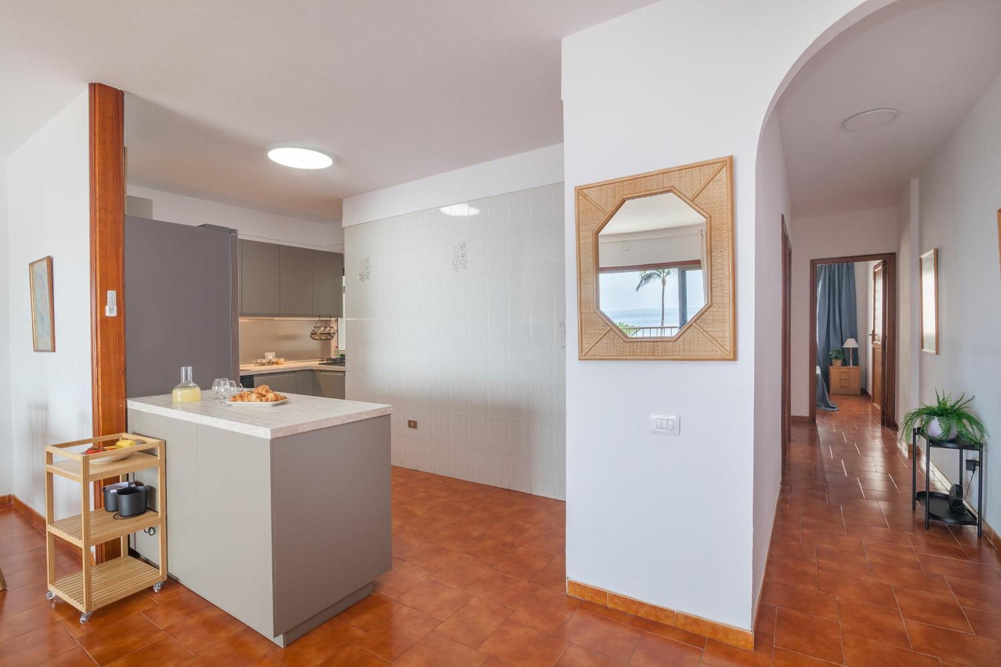 Casa De Franco - Ocean View, Terrace, Balcony, 50M From Playa La Arena, Fibre Net Apartment Puerto de Santiago  Exterior foto