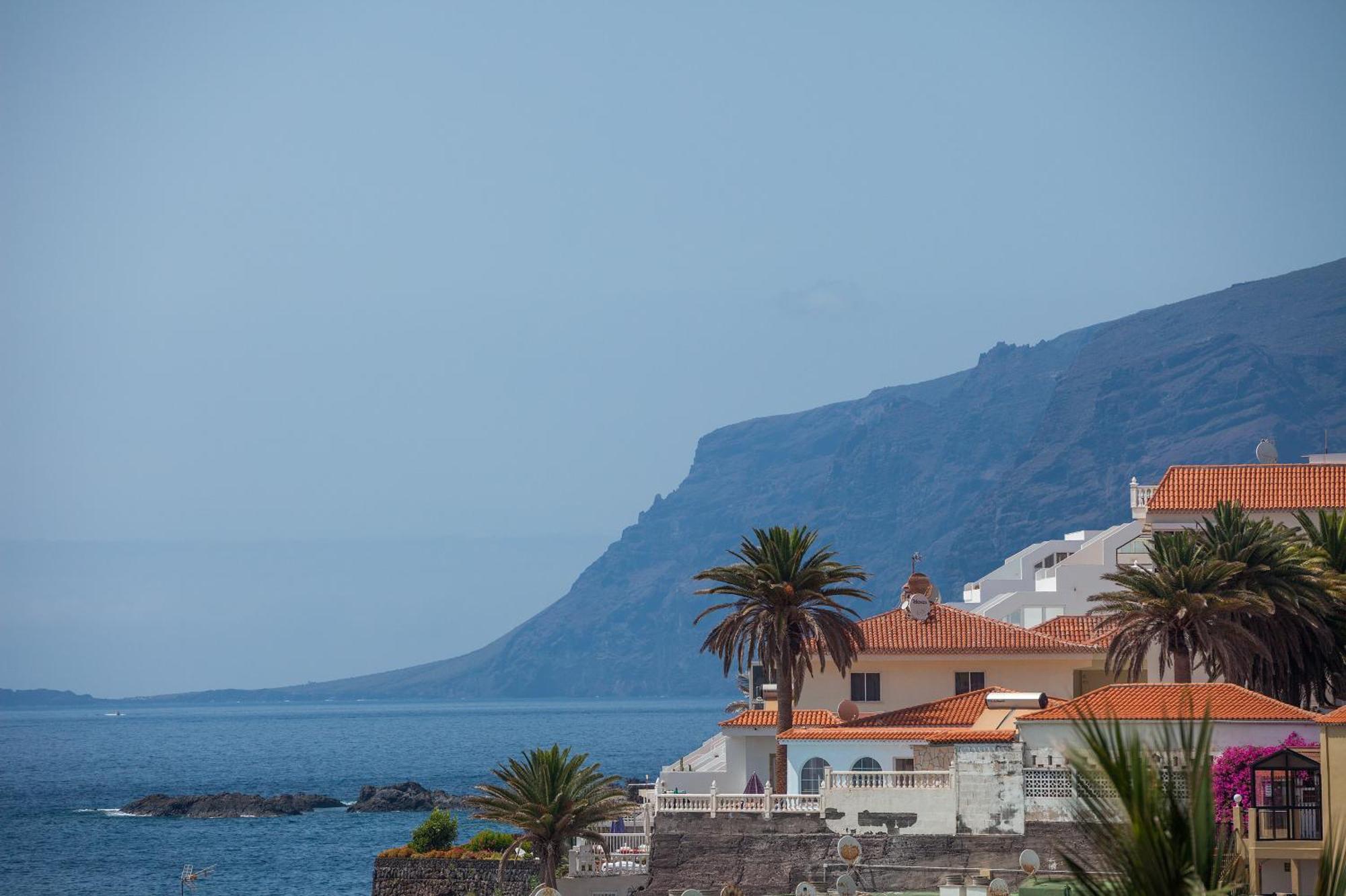 Casa De Franco - Ocean View, Terrace, Balcony, 50M From Playa La Arena, Fibre Net Apartment Puerto de Santiago  Exterior foto